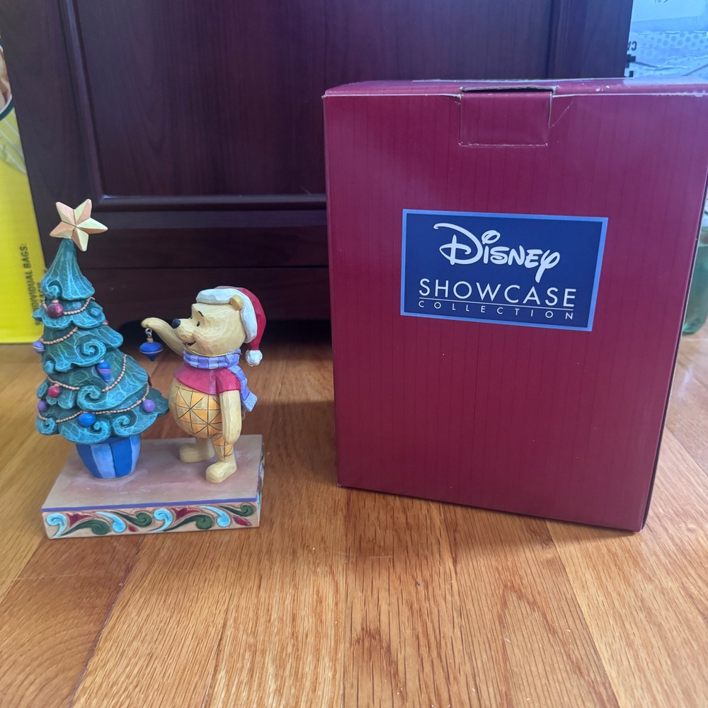Jim Shore Disney Show Case Winnie the Pooh Trim the Tree with me Box